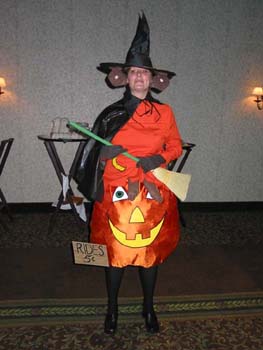 SatCostumeLuCostume